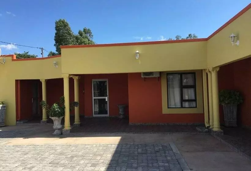 پانسیون Pleassure Suites