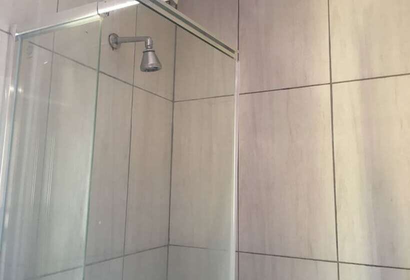 پانسیون Pleassure Suites