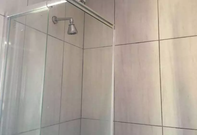 پانسیون Pleassure Suites