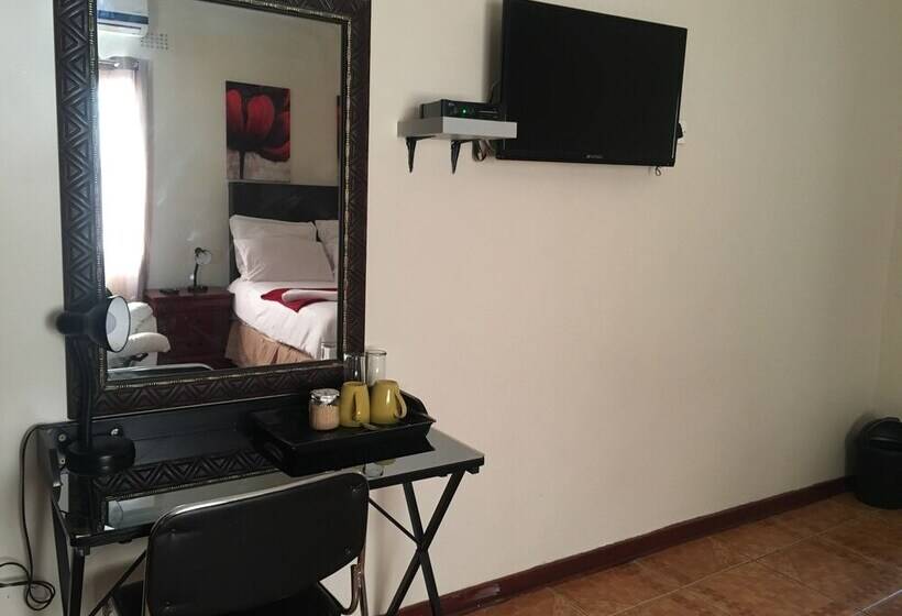 پانسیون Pleassure Suites