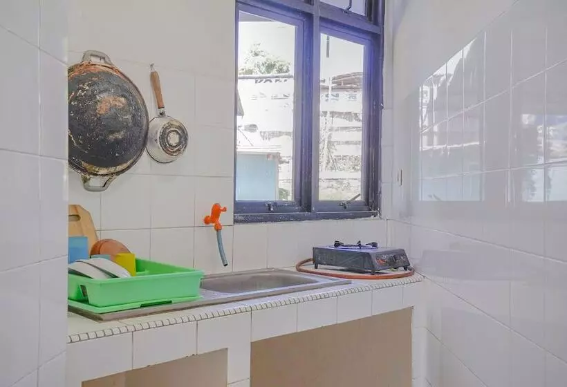 Hotelli Oyo 90352 Villa Agape 2