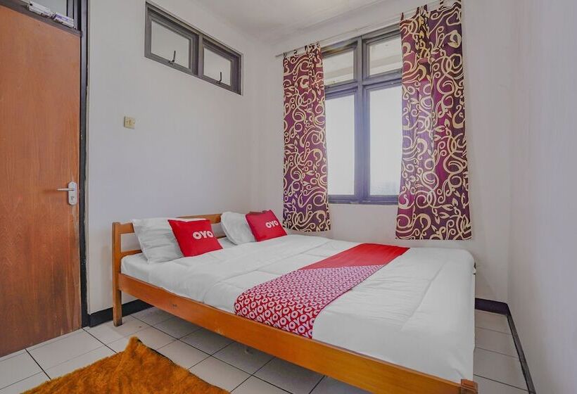 בית מלון כפרי Oyo 90352 Villa Agape 2