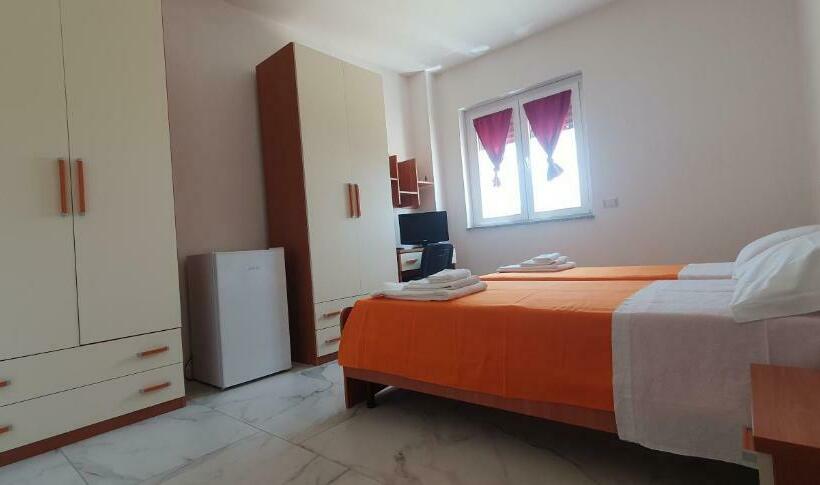 مبيت وإفطار Alepou Guest House