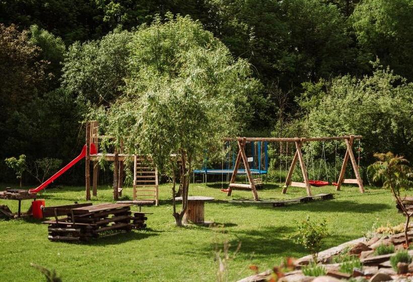 住宿加早餐 Casa Cu Prispa