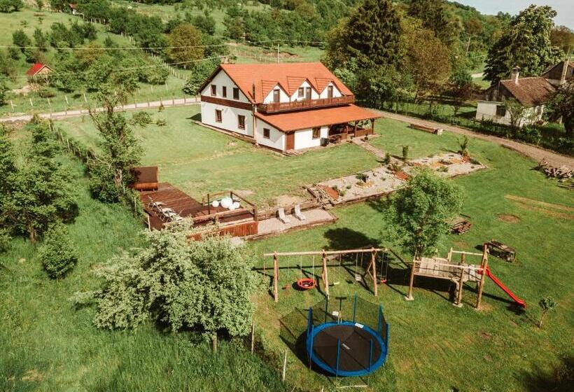 住宿加早餐 Casa Cu Prispa