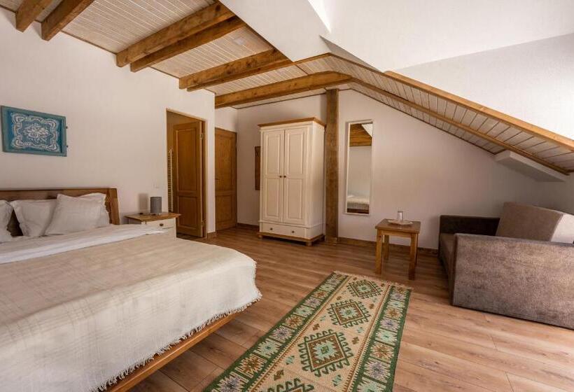 住宿加早餐 Casa Cu Prispa