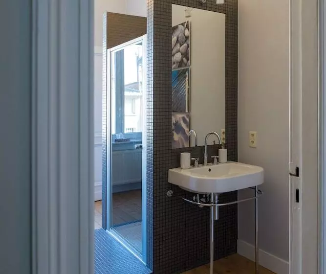 Aamiaismajoitus (B&B) Garden Of Eden