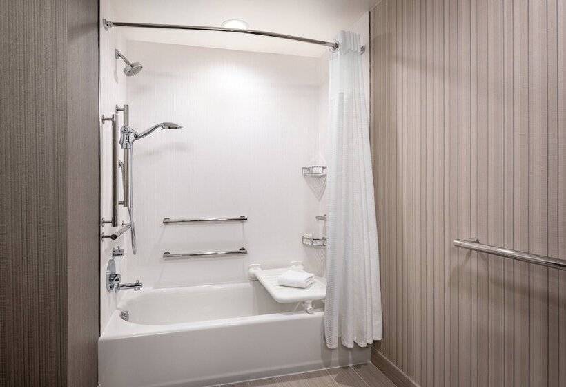 فندق Courtyard By Marriott Petaluma Sonoma County