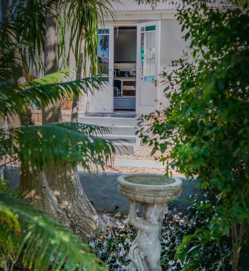 פנסיון 1 Queen Vic