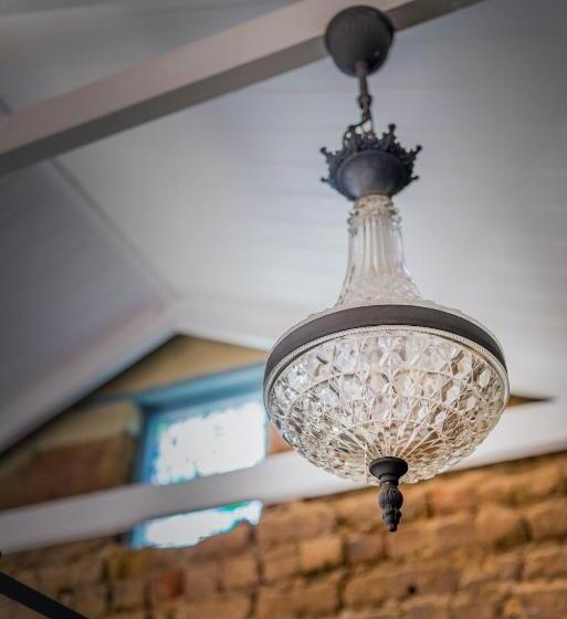 פנסיון 1 Queen Vic