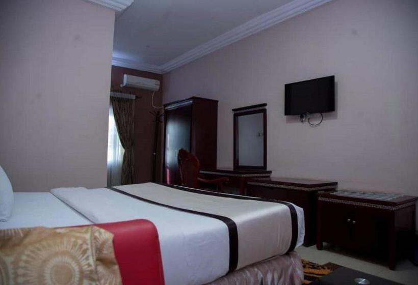 پانسیون Don  Ritz S Conference Centre