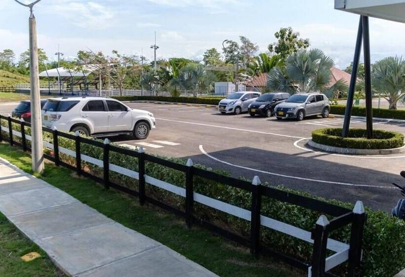 בית מלון כפרי Resort Marianza