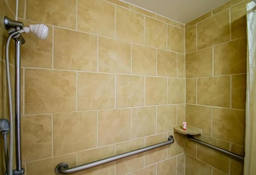 فندق Cypress Inn & Suites