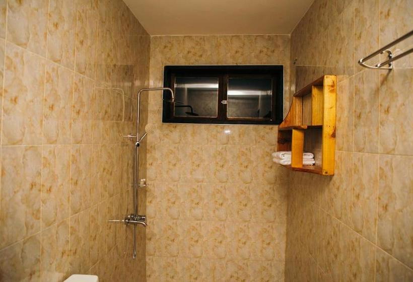 בית מלון כפרי Dual Mountain View Lodge