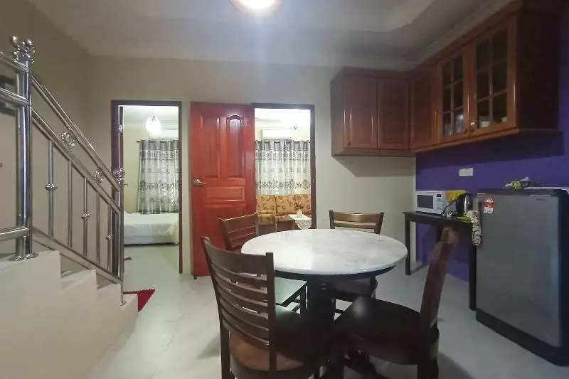هتل Oyo 90247 Homestay Canada Hill