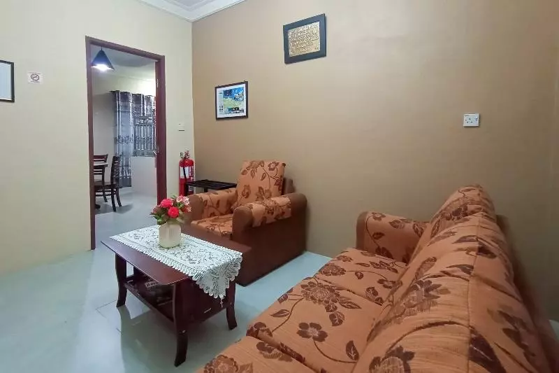 هتل Oyo 90247 Homestay Canada Hill