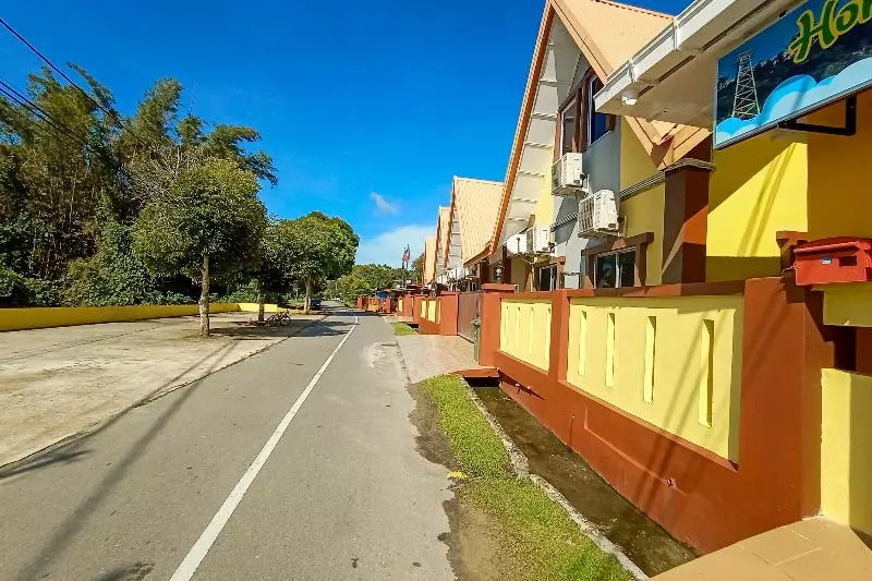 هتل Oyo 90247 Homestay Canada Hill