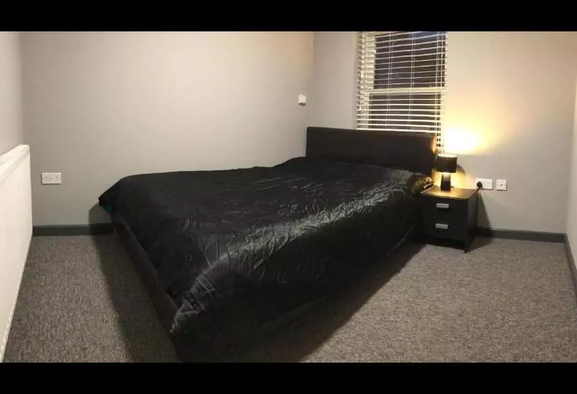 ペンション Room In House   Private En Suite Room In Town, Close To Hospital