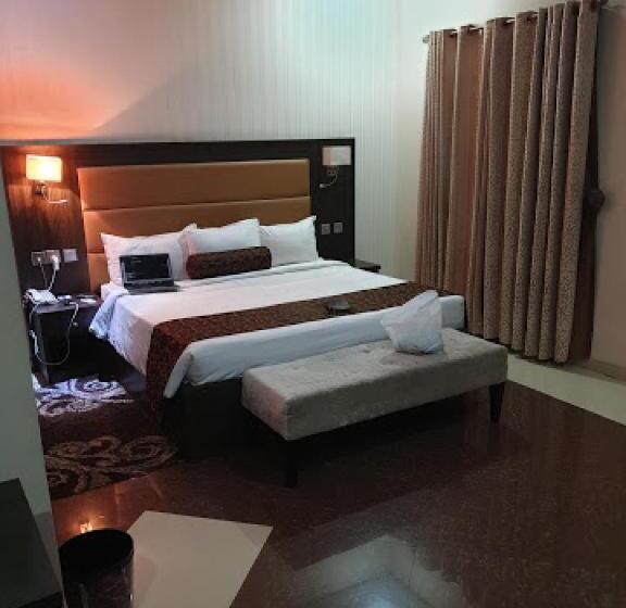 پانسیون Room In Lodge   Nippon Grand Hotels