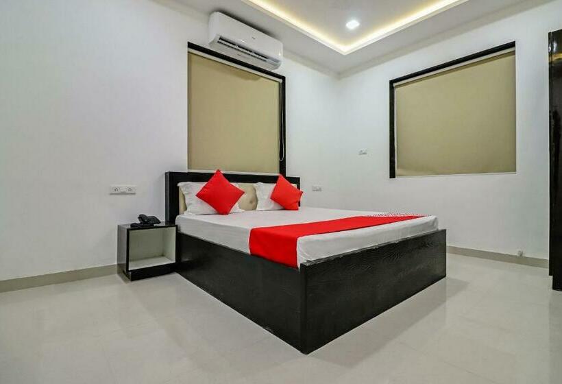 בית מלון כפרי Anand Sewa Dham