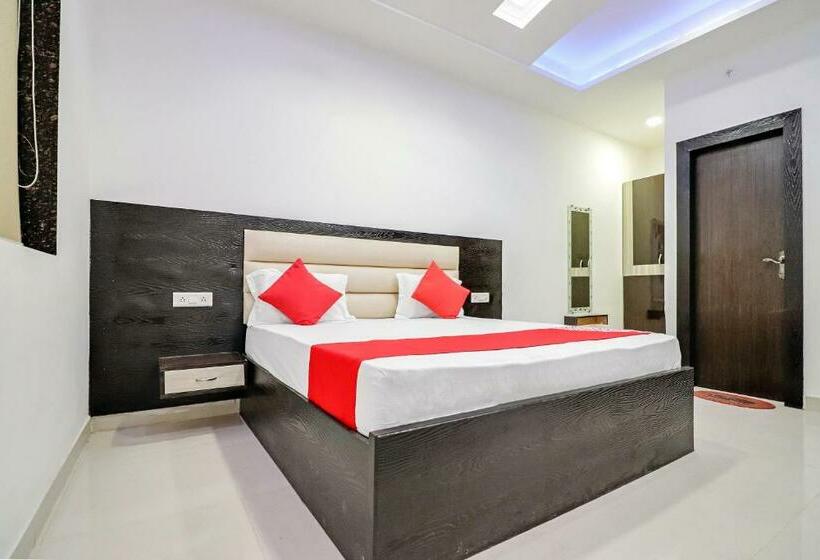 בית מלון כפרי Anand Sewa Dham