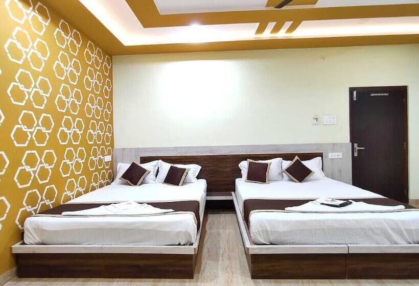 בית מלון כפרי Diva Pushkar