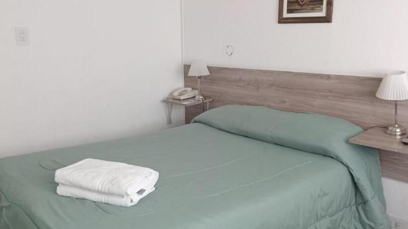 בית מלון כפרי Iberia