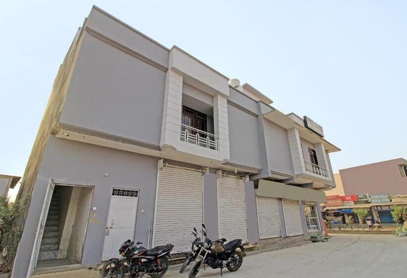 בית מלון כפרי Oyo Rdp084  The Vidya Grand