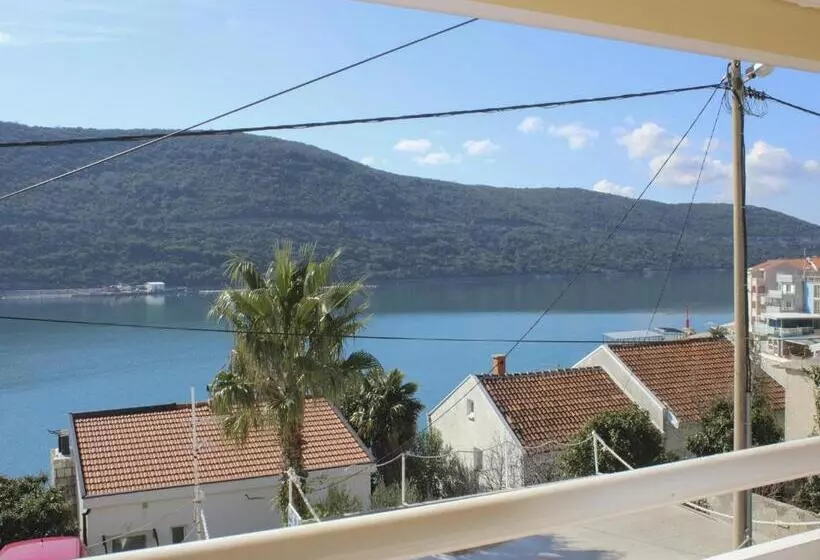 پانسیون Apartmans And Rooms Mato