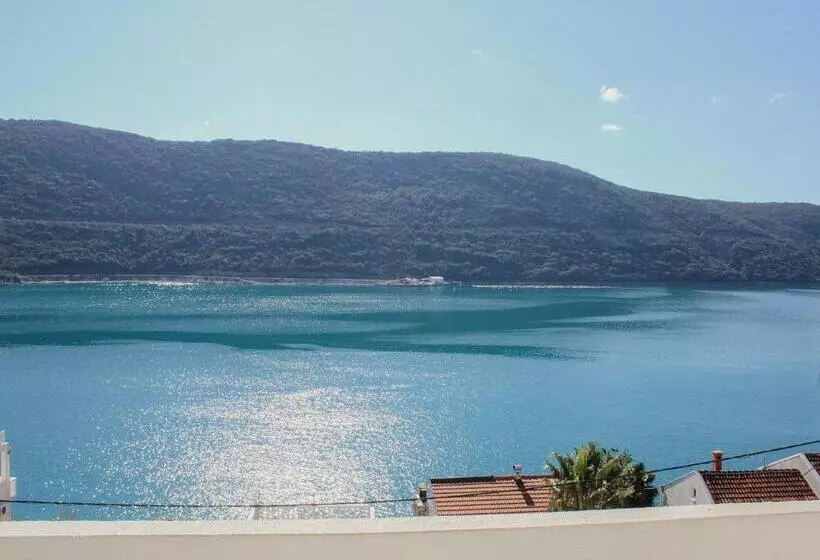 پانسیون Apartmans And Rooms Mato