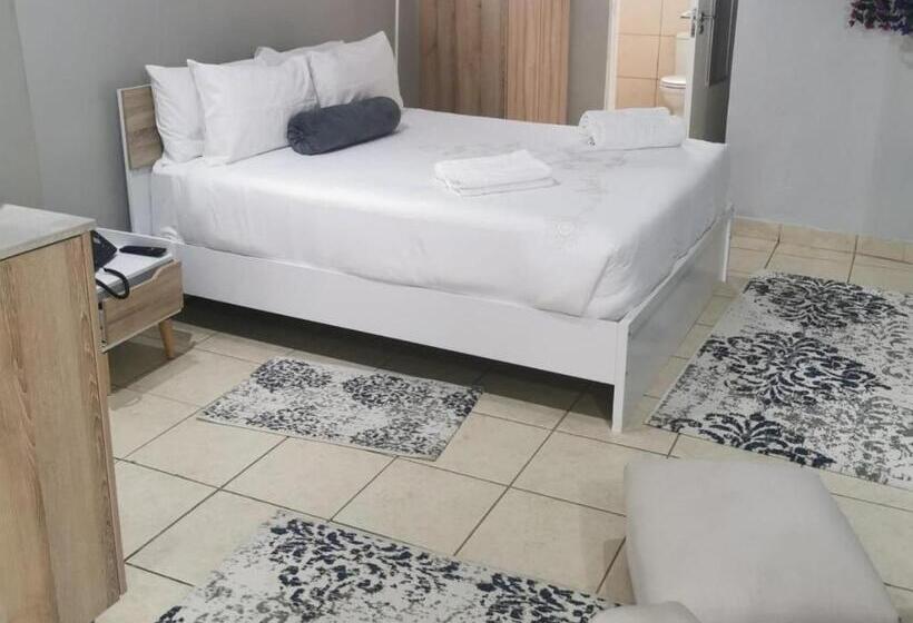 ペンション Comfort E Casa