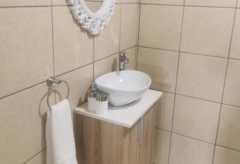 ペンション Comfort E Casa