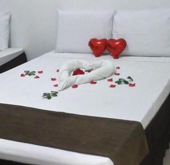 בית מלון כפרי Alelos