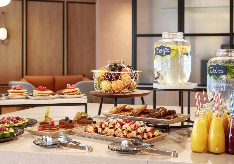 Novotel Cambridge North