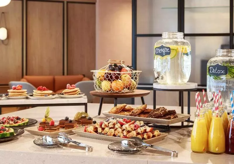 Novotel Cambridge North