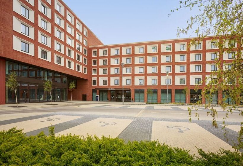 Novotel Cambridge North