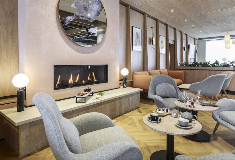 Novotel Cambridge North