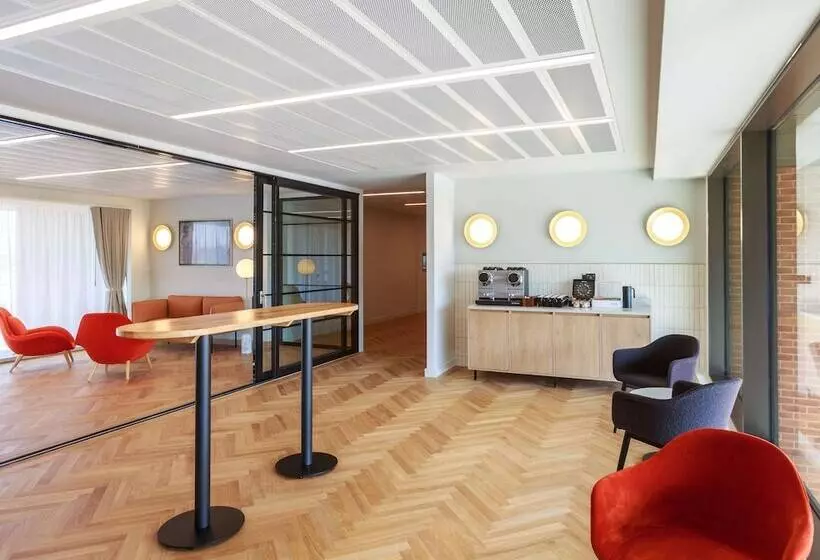 Novotel Cambridge North