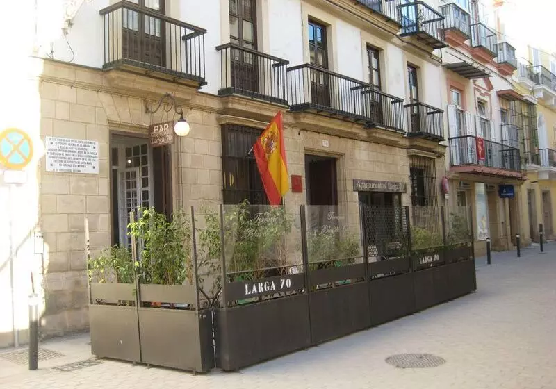 Apartamentos Larga 70