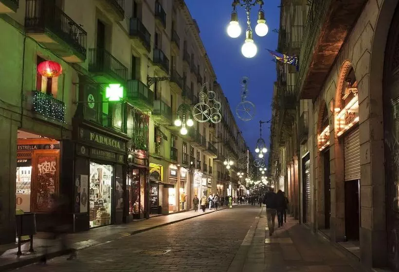 Aspasios Plaza Real Apartments