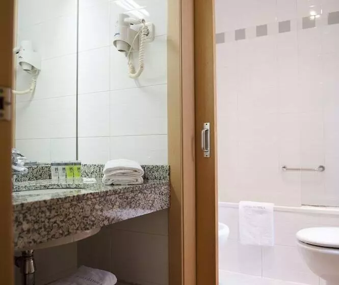 Aspasios Plaza Real Apartments