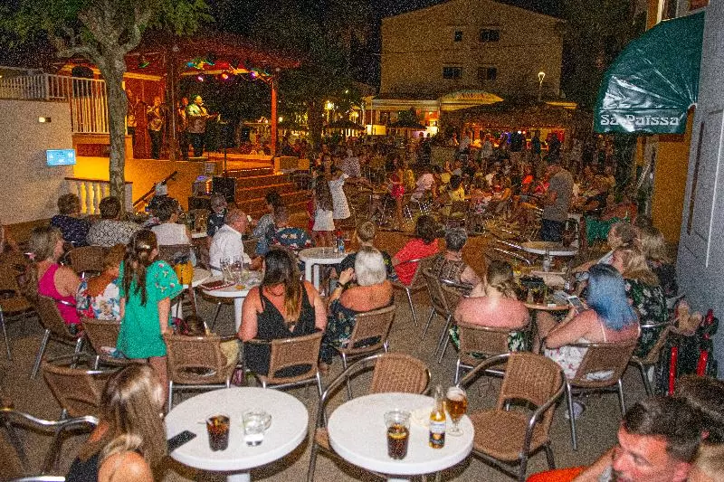 مسافرخانه Sa Paissa