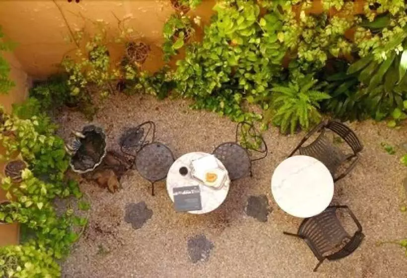 בית מלון כפרי 1555 Malabia House