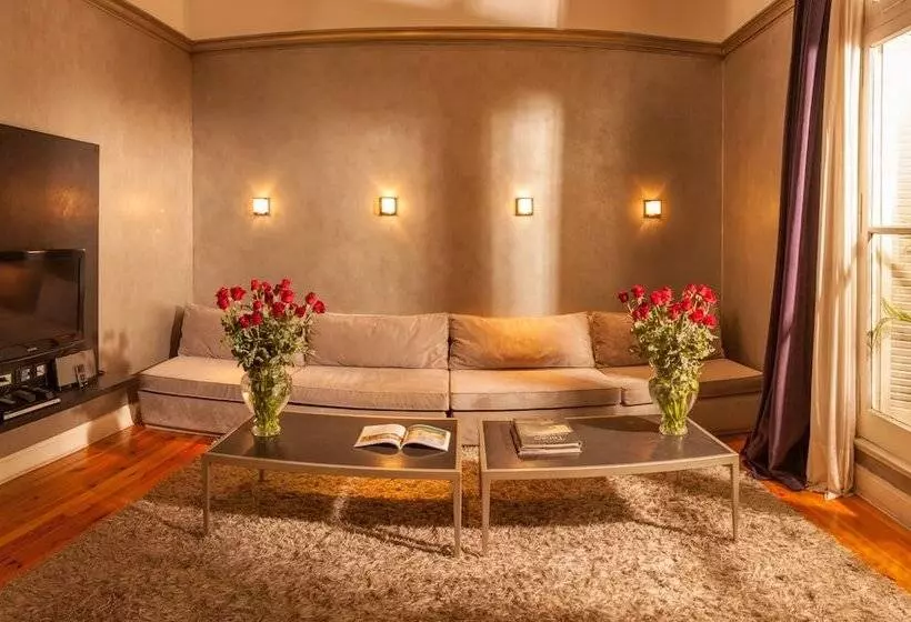 בית מלון כפרי 1555 Malabia House