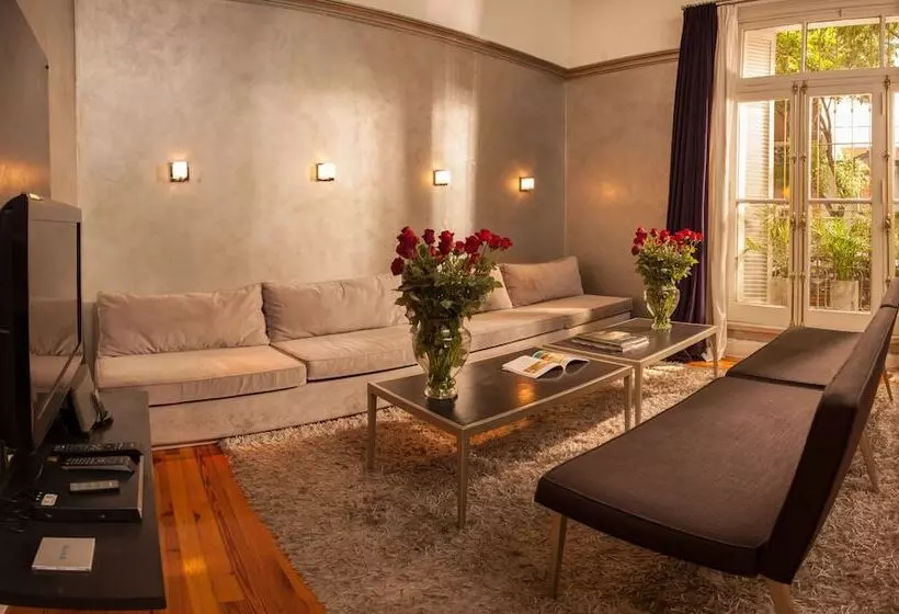 בית מלון כפרי 1555 Malabia House