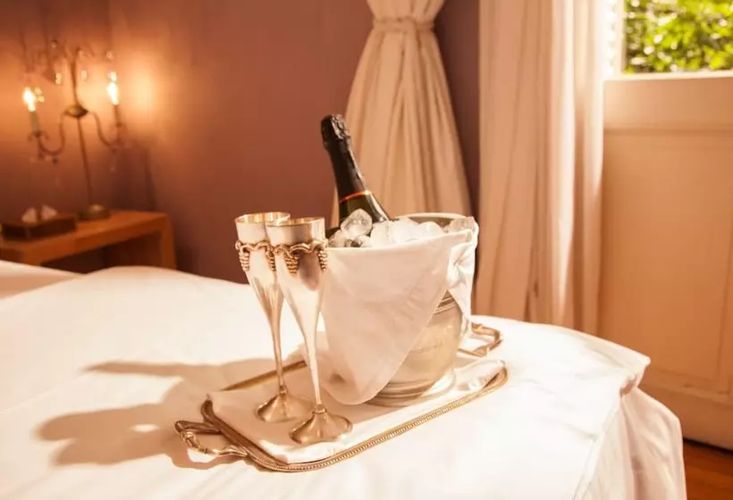 בית מלון כפרי 1555 Malabia House