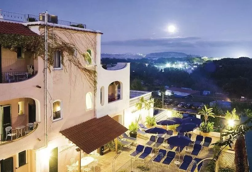 בית מלון כפרי Bellevue Benessere & Relax