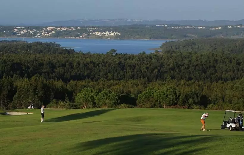 Отель Bom Sucesso Resort