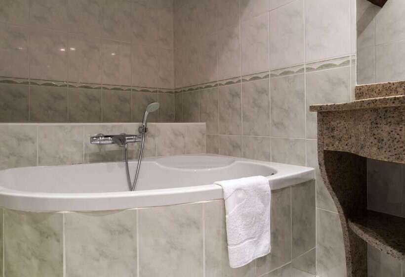 Отель Château Du Landel