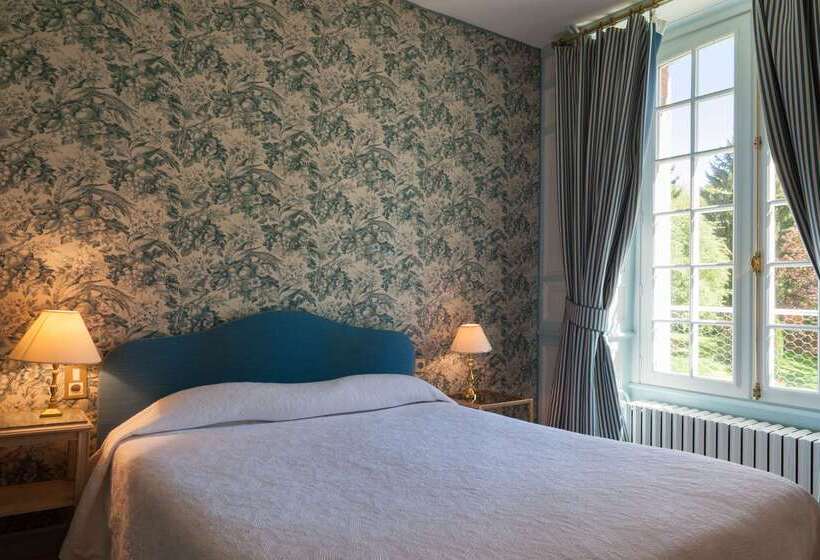 Отель Château Du Landel